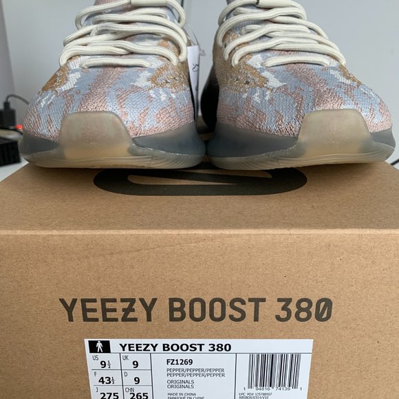 adidas Yeezy Boost 380 FZ1269 - BRAND NEW - Picture 6 of 7